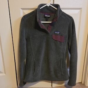 Patagonia Dark Gray And Plum Fleece
